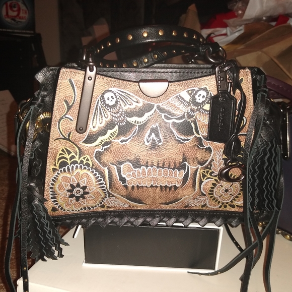 Meet your Posher, Randi - Picture 1 of 1